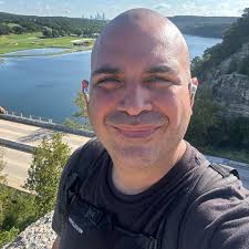 Where to find a pickleball paddle for sale in Ajijic, Mexico?