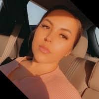 Naomi Rojas's Instagram, Twitter & Facebook