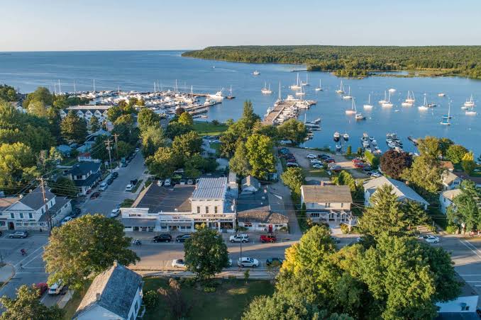 A summer road trip guide to Wisconsin's Door County, the Cape Cod of the  Midwest - Roadtrippers