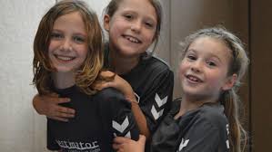 Novotna won 17 grand slam titles over her career, 16 of them in doubles and mixed doubles, as well as three olympic medals. Osx3q361sbz6xm