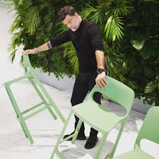 New Nuke plastic stool !! made of 100% recycled plastic @brado_spa  #orlandinidesign #bradospa #designstool #plasticstool #designseating  #plasticseating #greenplastic #recycledplastic #greendesign