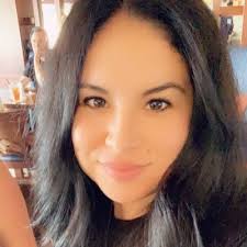 Melissa Adam's Instagram, Twitter & Facebook