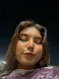 -Wrapped up in Christmas magic 🤍