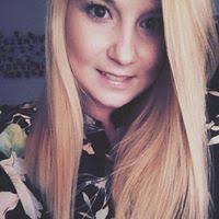 Bettina Lipp's Instagram, Twitter & Facebook