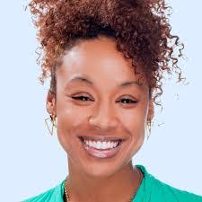 Kandice Henry's Instagram, Twitter & Facebook