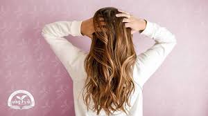 فوائد الحناء للشعر منع تساقط الشعر حيث تساعد العناصر الطبيعية الموجودة بالحنا Long Hair Styles Hair Growth Oil Hair Mask For Growth