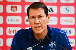 Anderlecht-fans spuwen eigen speler uit: "Die heeft een psycholoog nodig"