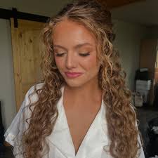 tay.tayy Looking like a QUEEN 👑 Using @fentybeauty Skin Tint mixed with  @charlottetilbury Flawless Filter to give her lived in look and golden hues  for her outdoor Mommy and Me photoshoot.