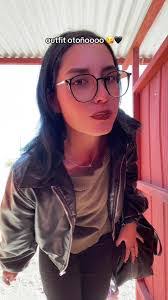 Deb Maker's Instagram, Twitter & Facebook