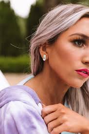 Kendra Scott Ellie Gold Stud Earrings 2025