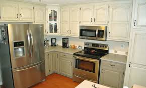 10 Country Kitchen Cabinet Ideas 2020 The Homey Model Kitchen Cabinets Two Colours Kitchen Renovation Two Tone Kitchen