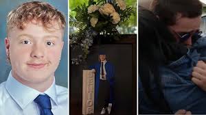 Último adiós a Caleb Quick: el joven asesinado al salir de un McDonald's en  Fresno, California