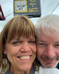 I love these kind of days we had yesterday... went to the @hillsboromarkets  picked up some strawberries and rhubarb to make a crisps, Chris bought me a  heart at a local vendor