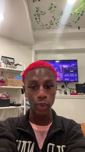 Influencer with Edna Wig Walking Through Sephora