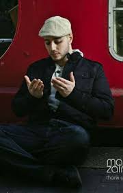 You are my hero, you are my hero you are my hero, always my hero it's the way that you smiled with serenity and how you forgave all your. Lirik Lagu Maher Zain Dan Harris J My Hero Harris J Wattpad