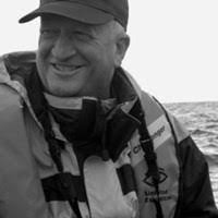 Alex Hawes's Instagram, Twitter & Facebook