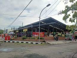 Semua orang yang bekerja di bank memang terlihat elegan dan berwibawa jika dilihat, dengan gaya khas tebar senyuman yang menjadi bukan hal yang mengejutkan jika ada sebagian orang. Pemerintah Kabupaten Purworejo