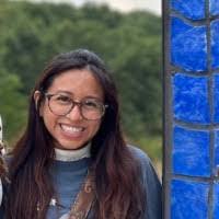 Diana Crossman's Instagram, Twitter & Facebook