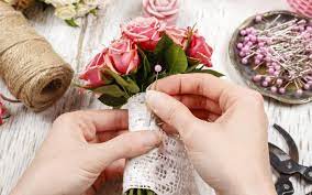 Hemat biaya pernikahan dengan diy dekorasi pelaminan. 5 Cara Membuat Dekorasi Pernikahan Sederhana Dan Berkesan