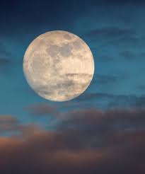 März 2021 in den abendstunden am himmelszelt. Wie Wirkt Sich Der Vollmond Im Marz Auf Uns Aus
