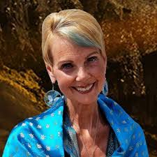 Stacey Roten's Instagram, Twitter & Facebook