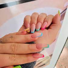 Para poder colocarlas necesitaras de un dispositivo especial. Diva Style Unas Acrilicas Con Colores Fosforescentes Facebook