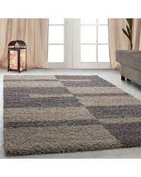 Never go with an ordinary beater bar with a brush roll that you usually use for bare floor or small pile carpets. Shaggy Pile Living Room Gala Shaggy Carpet Pile Height 3cm Taupe Beige Size 60x110 Cm