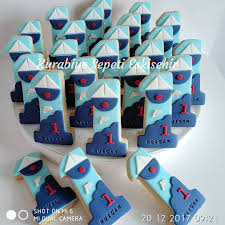 39 Begenme 1 Yorum Instagram Da Butik Kurabiye Pasta Atolyesi Kurabiyesepetieskisehir Ruzgar 1 Yasinda Fiyat Bilgi Clay Magnets Number 1 Cake Cookies