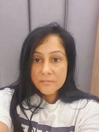 Very dull indeed, not a fan of selfies, but managed 1 that's ok...no  make-up... hello 👋 from the UK 🇬🇧, i h8 bananas 🍌🍌🍌