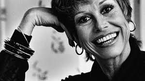 Mary Tyler Moore laid to rest in Connecticut