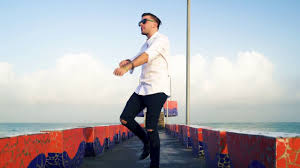 Evan Craft Alex Campos Mi Casa Es Tu Casa Videoclip Evan Craft Casitas Y Videoclip