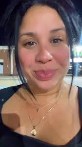 Locales Comerciales en Harry Hines, Dallas. Disponibles para ti. 🌇👩🏻‍💻  ✨Después hablamos de mi pelito ALBOROTADOOO 💁🏻‍♀️…..Es Viernes… 🤣 y el  pelo lo sabe 😊.