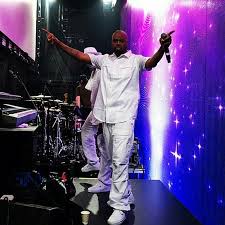 Big Bub Soul vocalist lee drakeford led the new jersey quartet today through several top five r&b hits during the. big bub