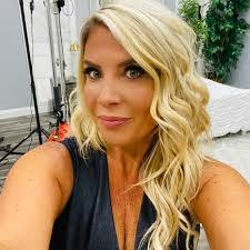 Dana Fresia's Instagram, Twitter & Facebook