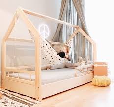 Pin By Samsonito On Bebe In 2020 Toddler Bed Diy Kids Bed Montessori Toddler Bedding