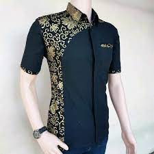 Nah, khusus bagi cowok pecinta baju batik, berikut ini kami berikan refrensi model baju batik lengan panjang yang dikombinasikan dengan kain bercorak polos. Model Baju Batik Cowok Kombinasi Terbaru Model Baju Batik Kombimasi