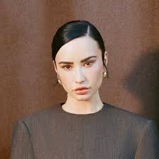 Lillian Colvin (@ColvinLillian)