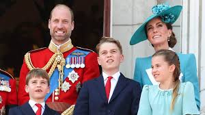 British - Monarchy Reshaped: William & Kate Take the Lead as King Charles  Fades! FREEZE FRAME. The crowd gathered expecting tradition. Polite applause,  carefully staged photos, nothing more. But inside the palace
