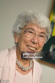 293 Sophie Nieto Stock Photos, High-Res Pictures, and Images