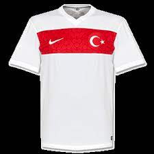 Auch die kleidung der verschiedenen nationalmannschaften für das training und die freizeit kannst du hier im original bestellen. Turkey Football Shirt Archive