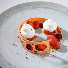 Classical dessert presentation used to be quite simple, dainty and inspired by traditional french patisserie. Art Of Plating Fine Dining Desserts Dessert Presentation Fancy Dishes
