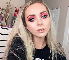 Các beauty blogger nổi tiếng nhờ tài hóa trang dịp Halloween