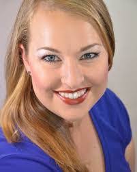 Stephanie Tschetter's Instagram, Twitter & Facebook