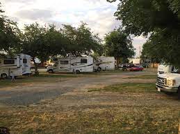 Weekly and monthly options available. Visalia Rv Parks Reviews And Photos Rvparking Com