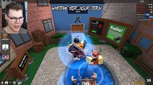 A server holds up to twelve players, with one murderer, one sheriff, and ten innocents at most. Fake Dead Body Hiding Spot In Roblox Murder Mystery 2 Video Dailymotion