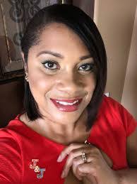 Tara Elam's Instagram, Twitter & Facebook