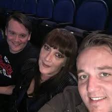 lesley holman (@lesleyholman247)