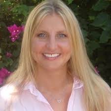 Jennifer Kunes's Instagram, Twitter & Facebook