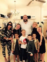 Последние твиты от paris fury (@parisfury1). Paris Fury Community Facebook