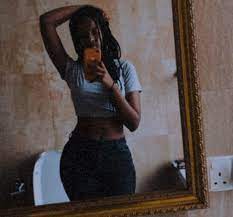 Museveni was involved in the war that deposed idi amin dada , ending his rule in 1979. Museveni S Grand Daughter Excites Internet With Blazing Hot Mirror Selfies Campus Bee